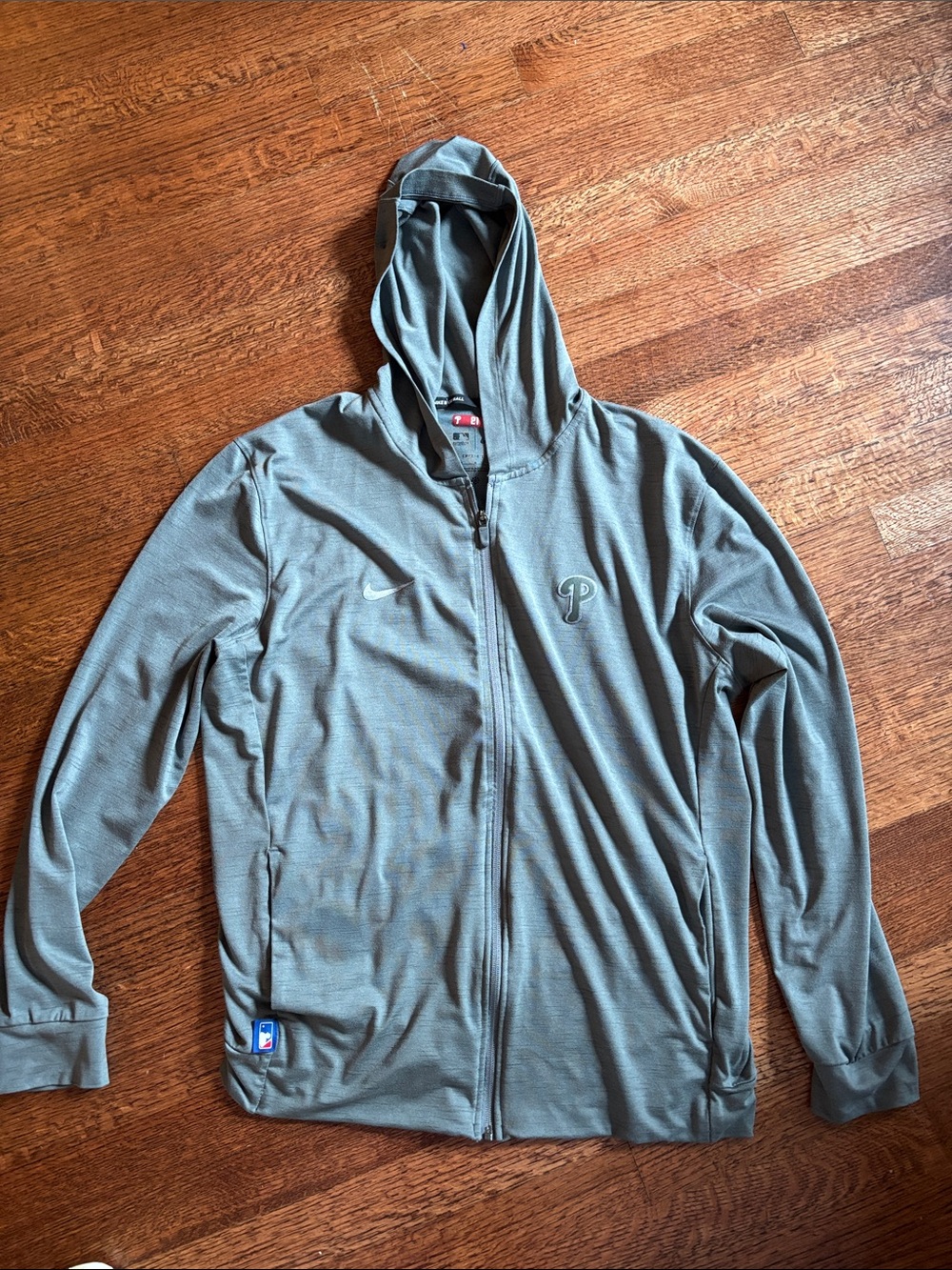 Nike Men’s Light Gray Full-Zip Hooded Jacket with Phillies P Patch